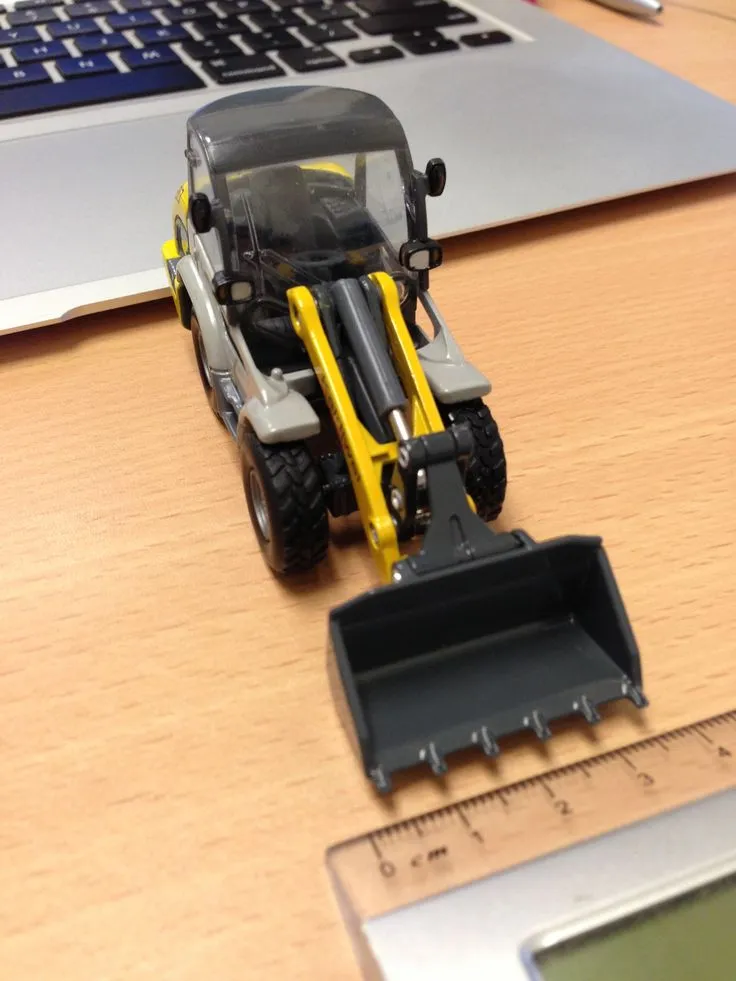 52033 diecast toy intro