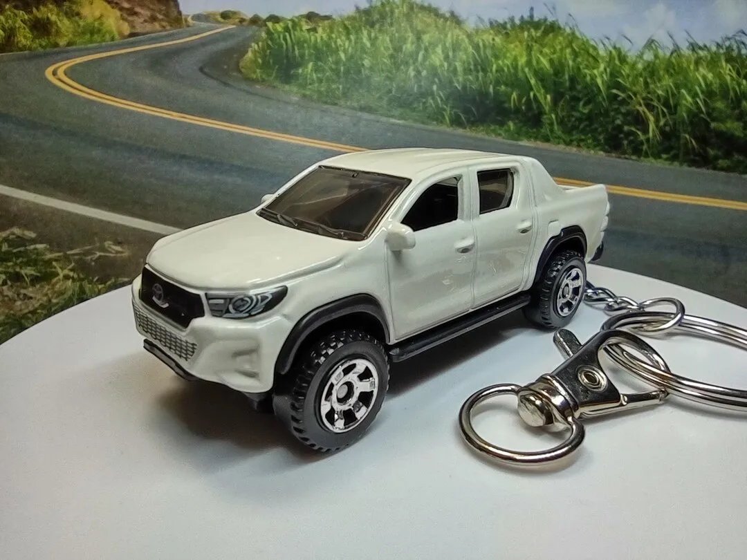 /img/52045-diecast-toyota-models-display.webp
