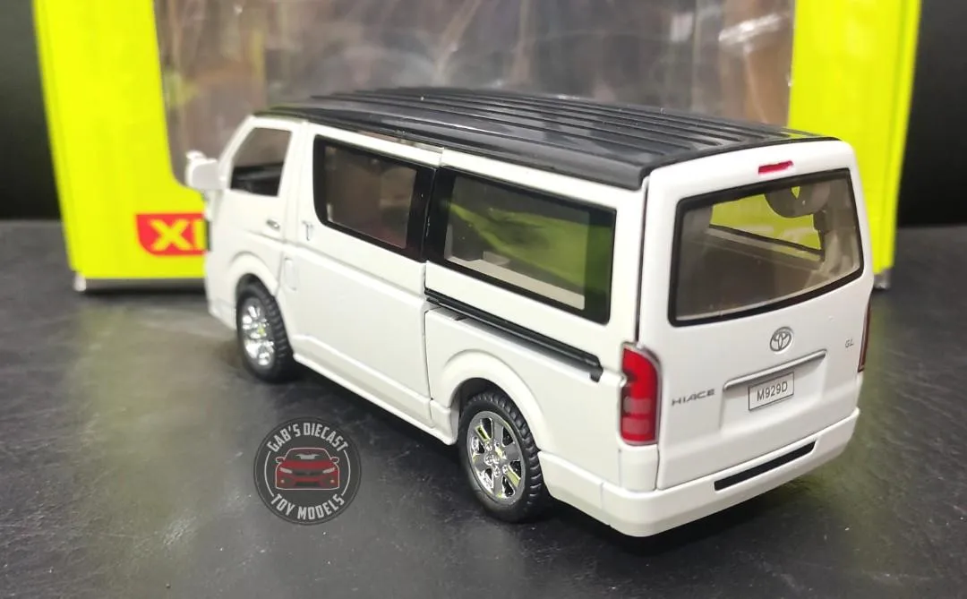 52053 toyota hiace diecast model 2