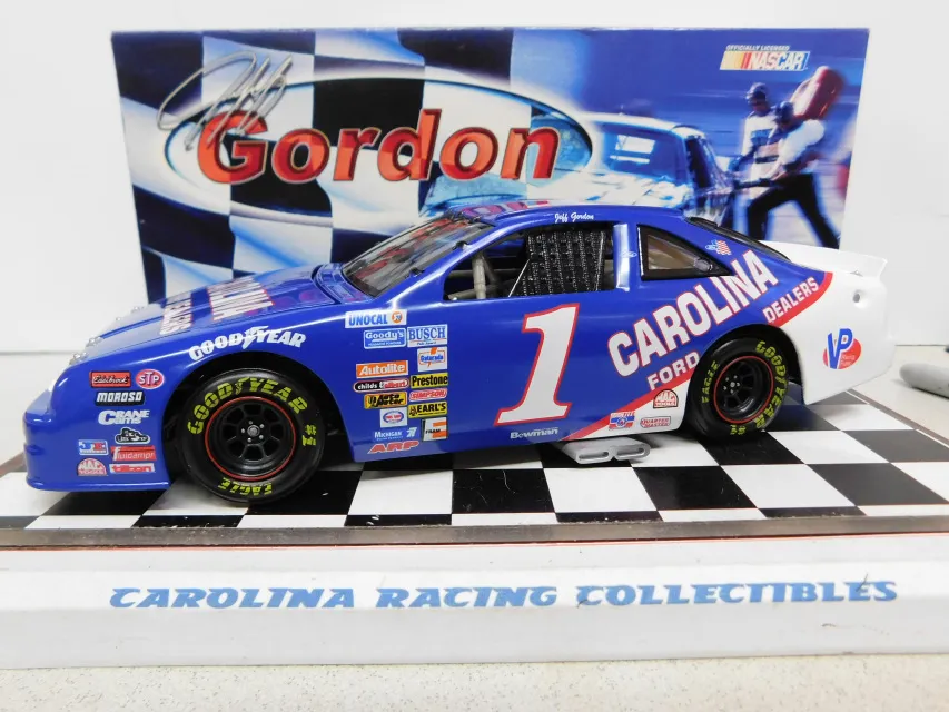 52082 collecting jeff gordon cars