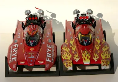 /img/52083-diecast-racing-boats-display.webp