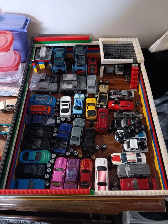 52086 diecast toolbox