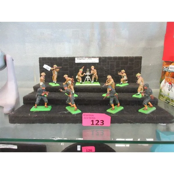 52088 diecast soldier auction