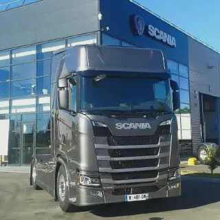 /img/52096-scania-diecast-trucks-where-to-buy.webp