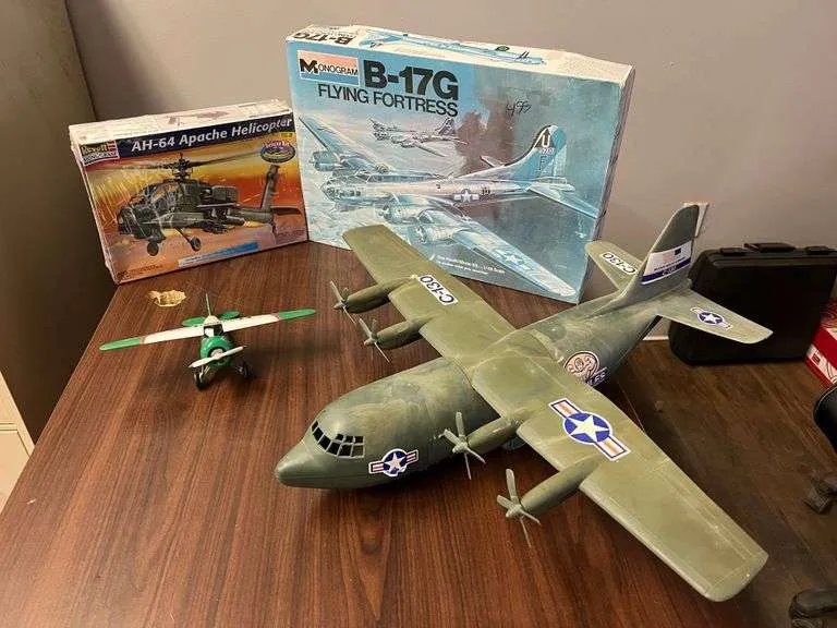 52106 diecast aircraft model historical