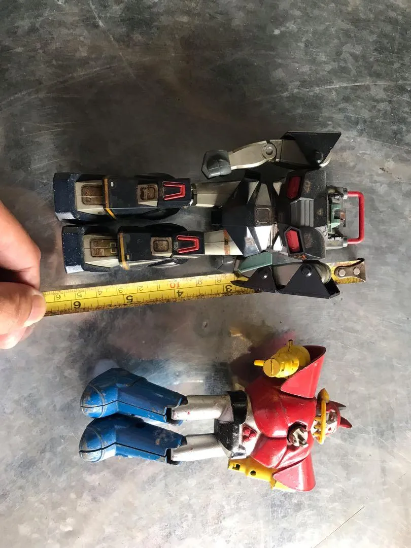 /img/52108-robot-diecast-packaging.webp