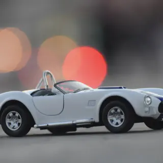 /img/52110-shipping-diecast-car.webp