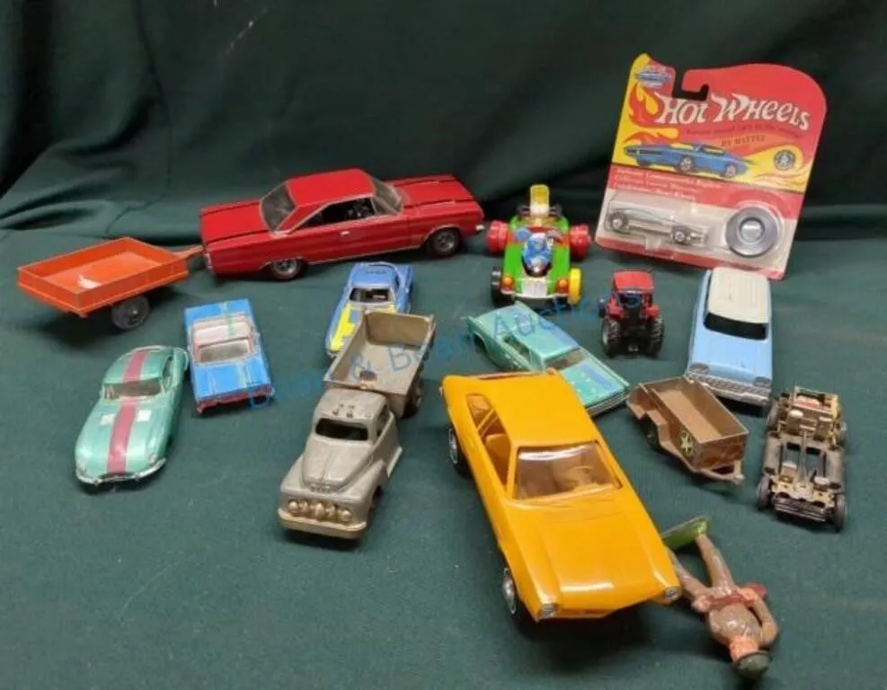 52116 diecast car scale comparison