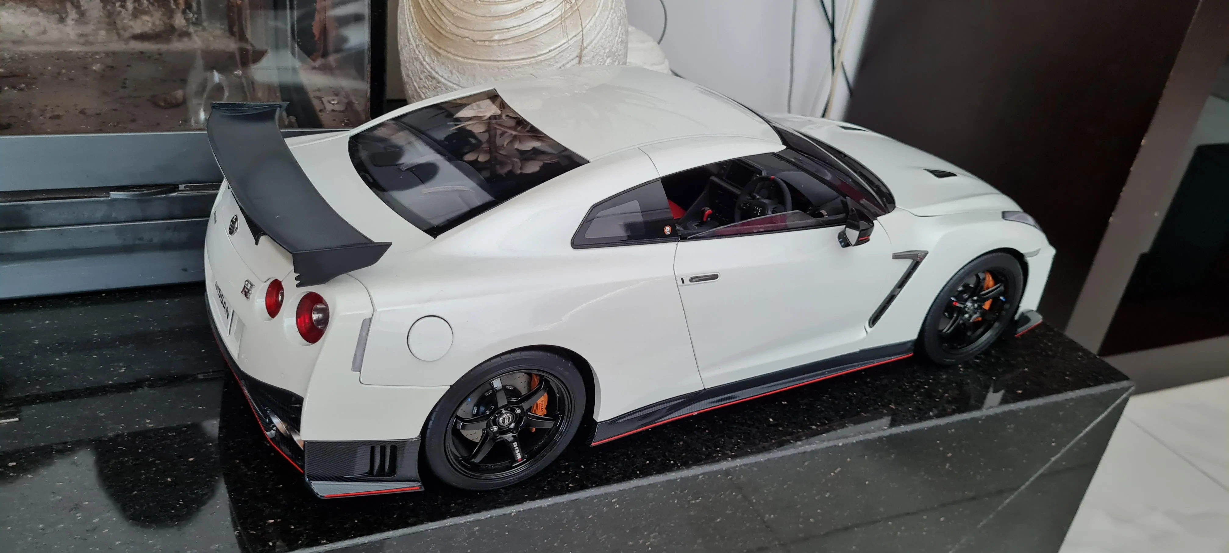 52127 gtr nismo r35 diecast