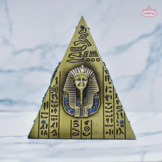 /img/52132-pyramid-diecast-collection-care.webp