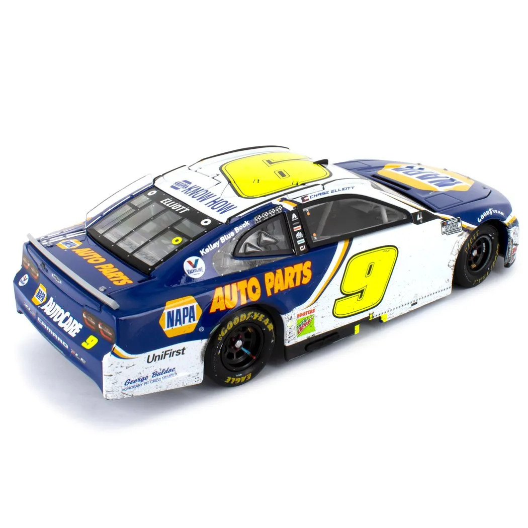 /img/52168-chase-elliott-diecast-car-close-up.webp