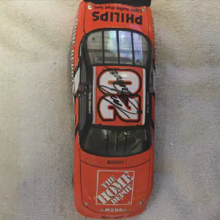 /img/52179-diecast-original-display.webp