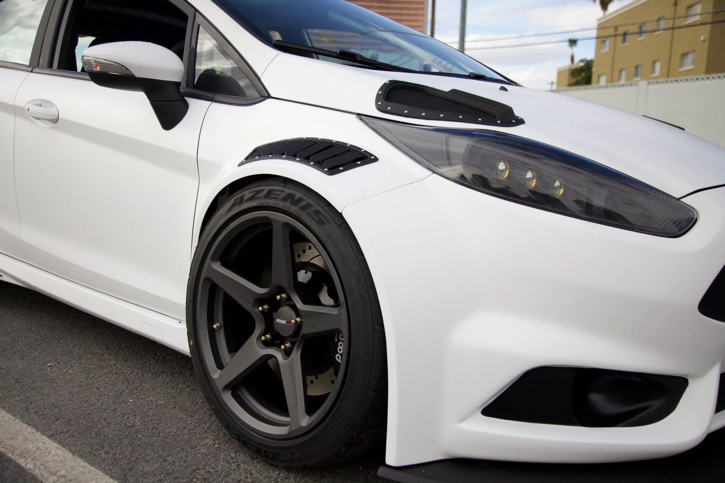 52188 ford fiesta st diecast detail