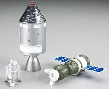 52191 soyuz diecast model overview