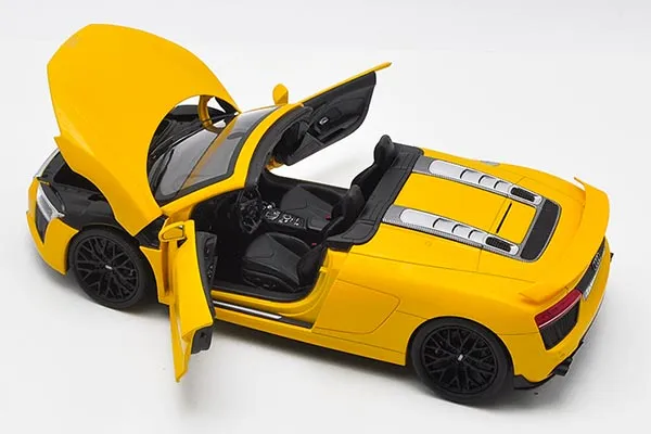 52206 audi r8 spyder diecast model authenticity