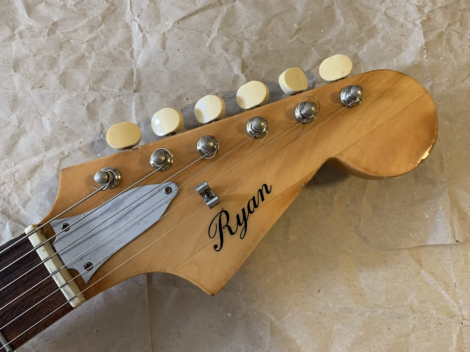 52215 diecast car scales