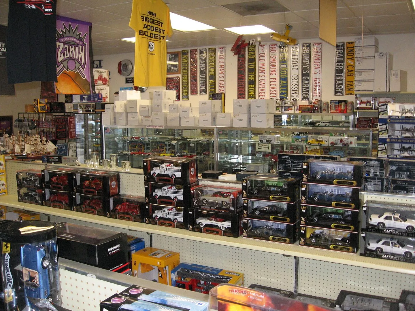 52217 diecast store shopping experience