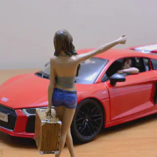 /img/52231-diecast-cars-buying.webp