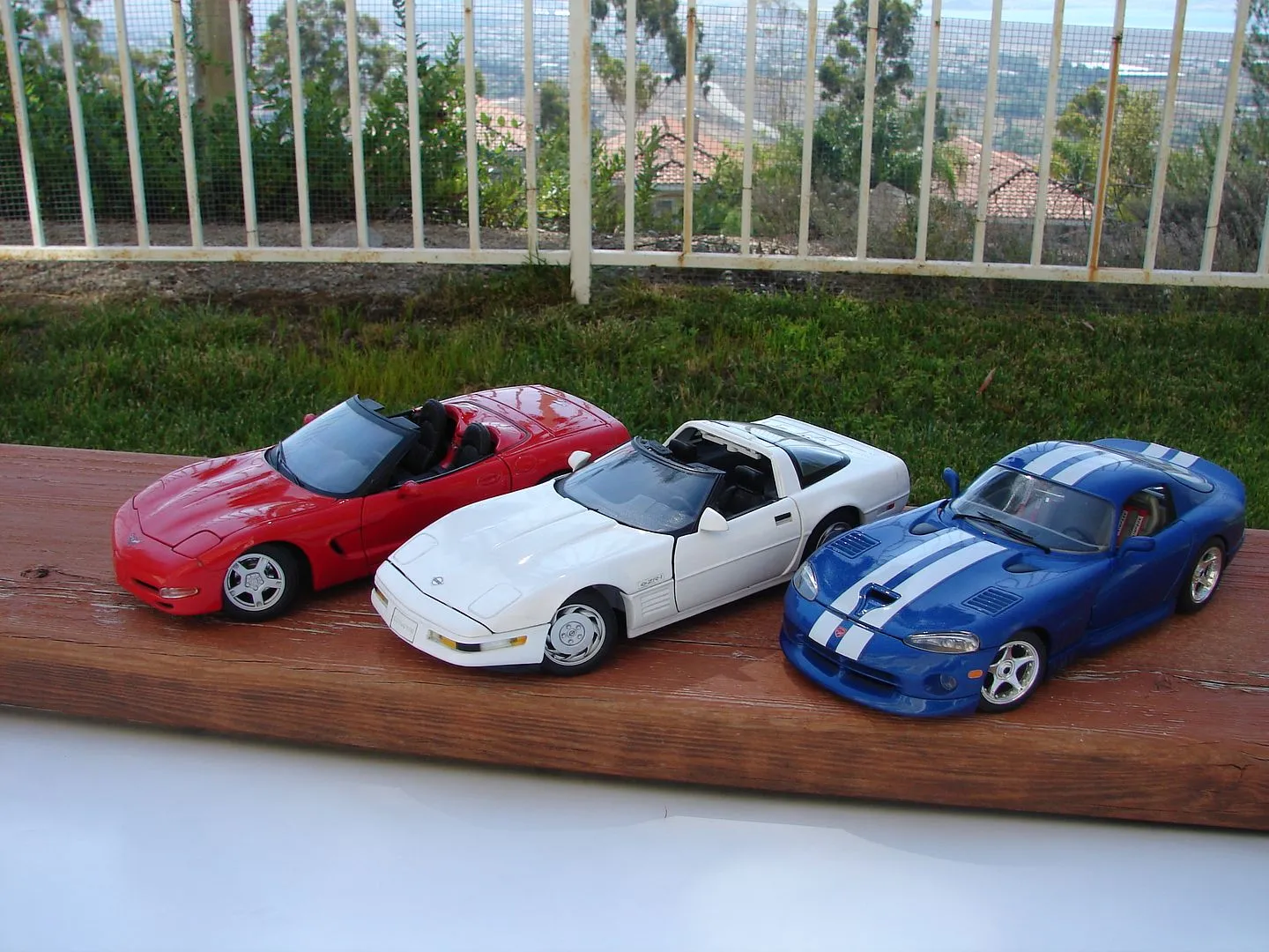 52232 diecast car unboxing workspace