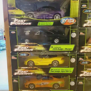 /img/52264-diecast-car-details.webp