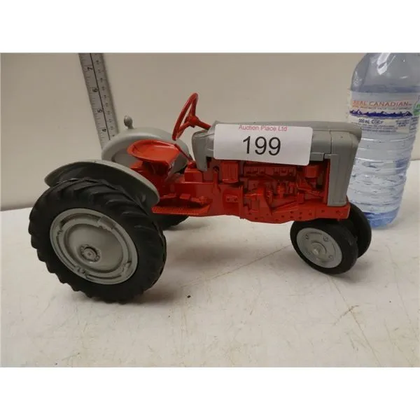 /img/52266-diecast-farm-machinery-collection.webp