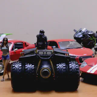 /img/52268-diecast-detailing.webp