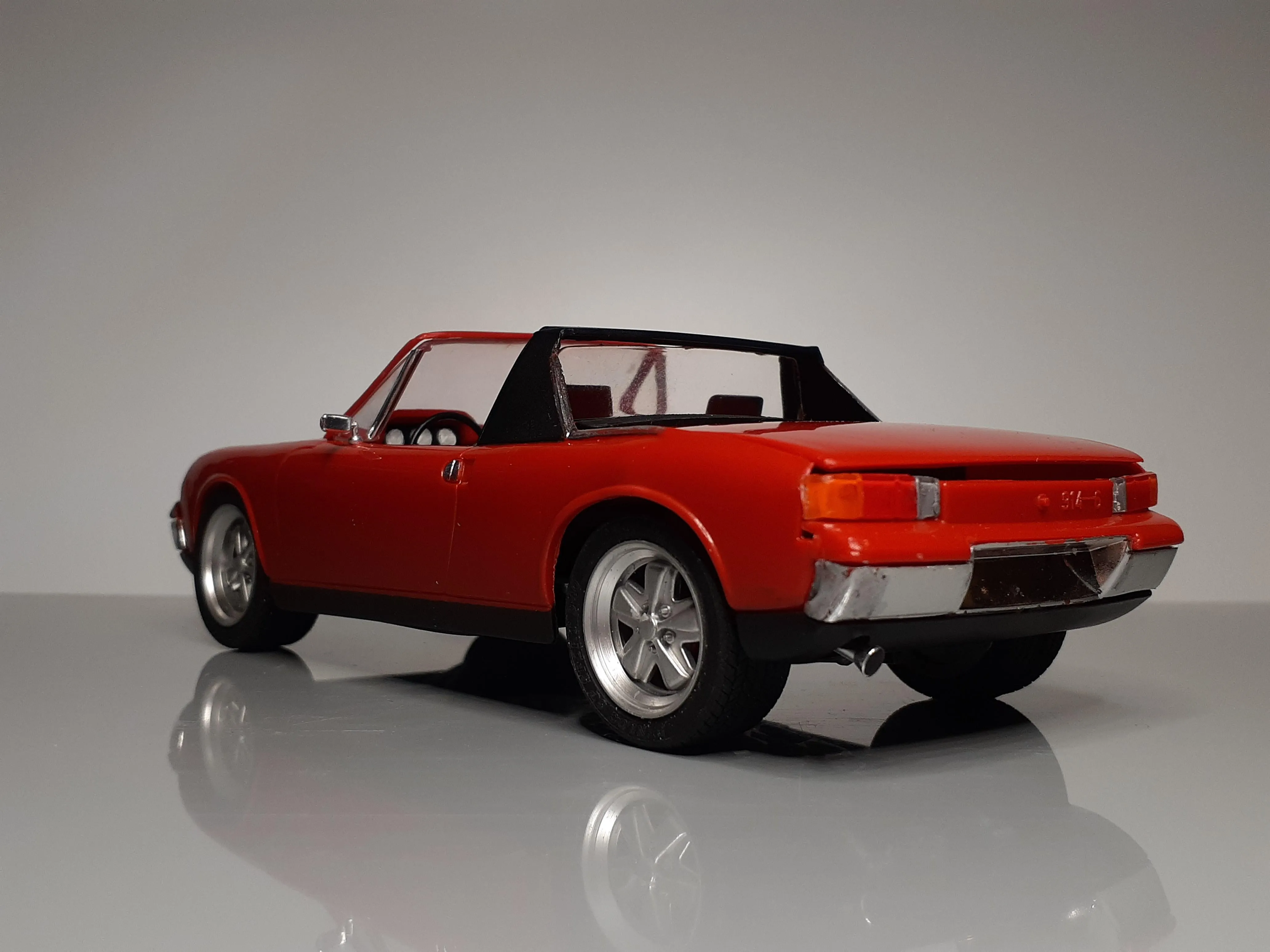 52296 porsche 914 diecast model 4
