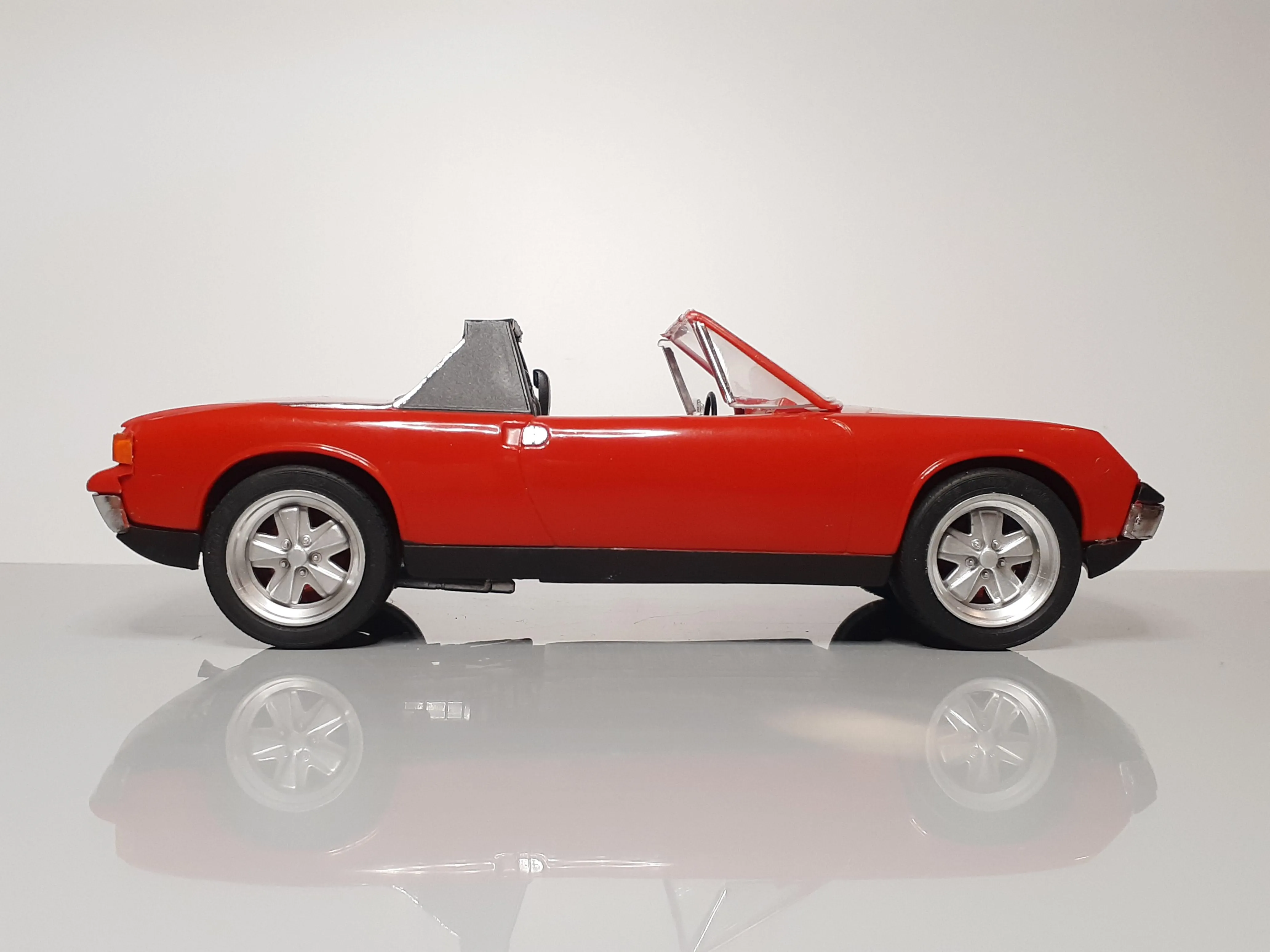 52296 porsche 914 diecast model 5