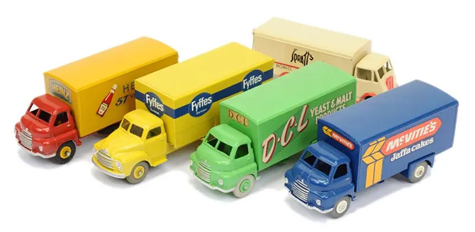 52300 diecast car detail