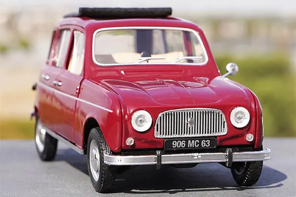 52306 renault 4 diecast display