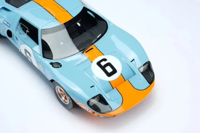 52308 displaying diecast utes