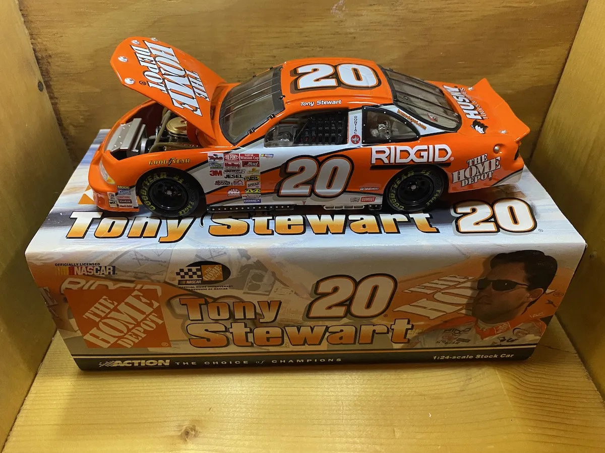 52320 tony stewart fans
