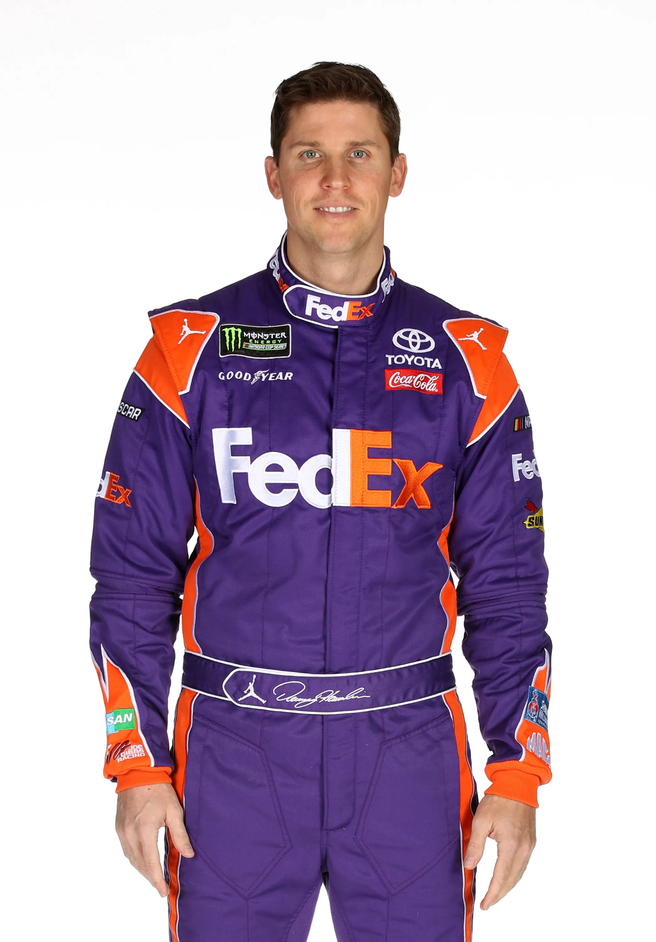 /img/52323-denny-hamlin-2019-diecast-image8.webp