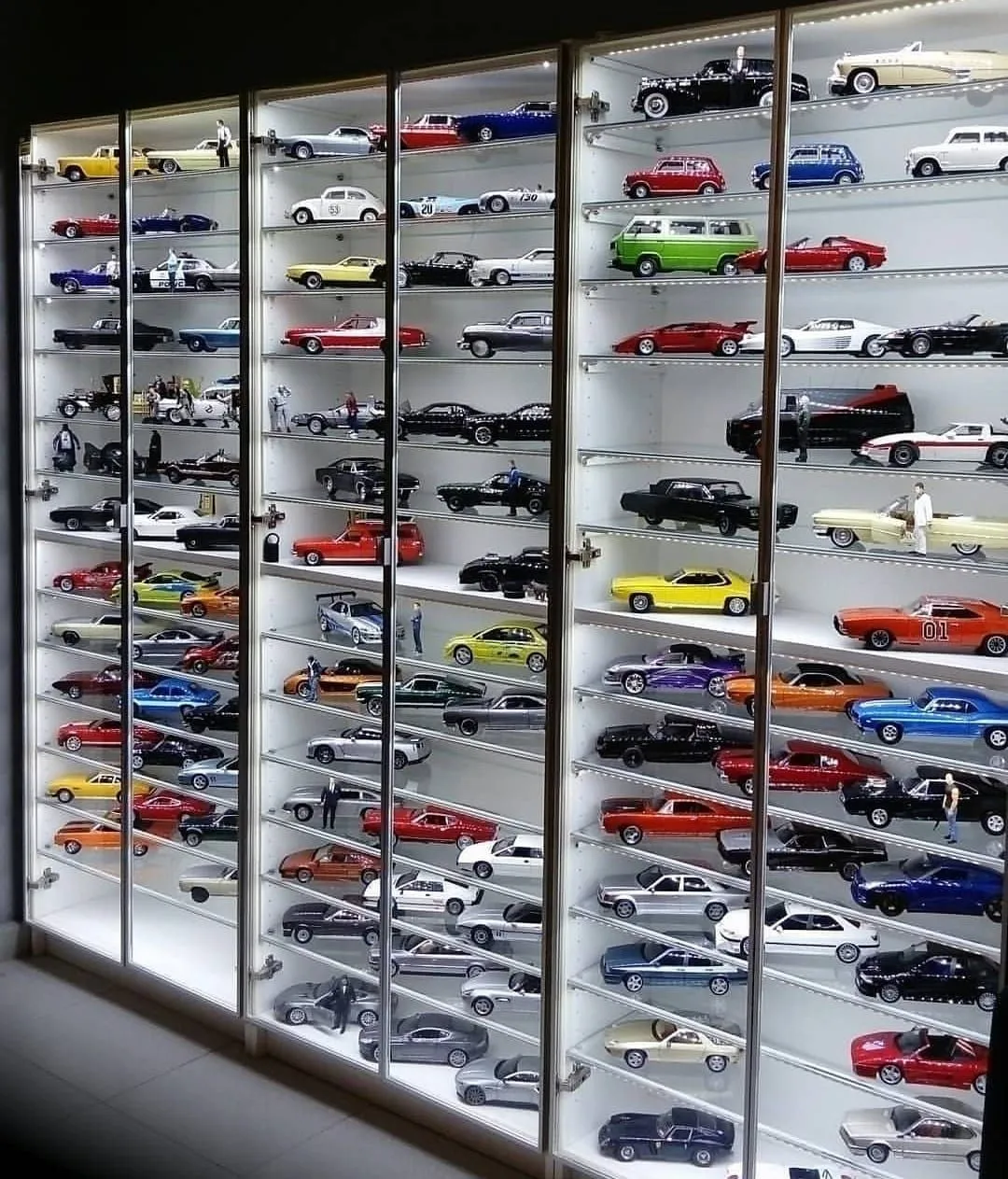 52337 diecast car assessment