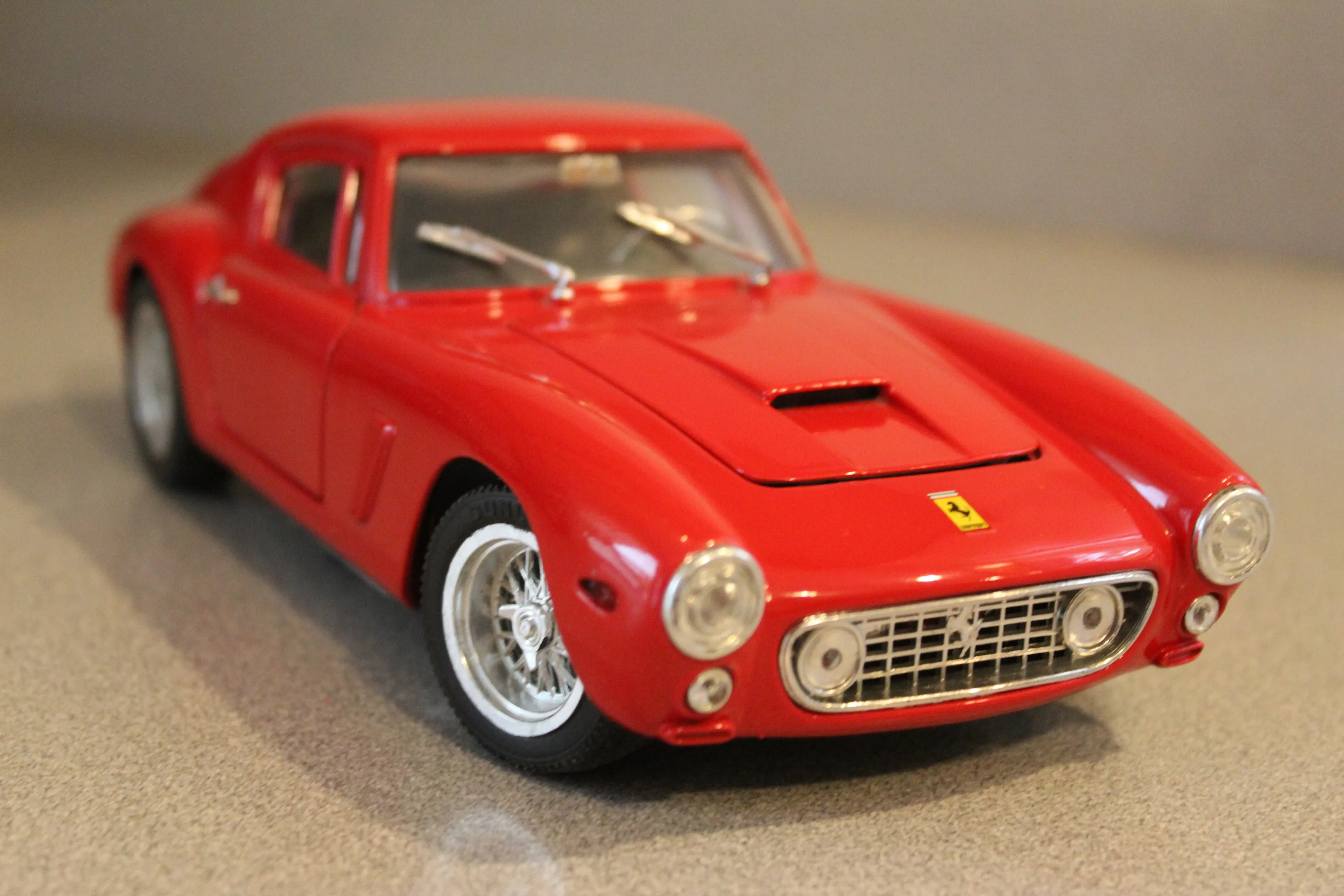/img/52337-diecast-car-auction.webp