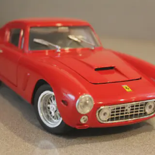 /img/52337-diecast-car-auction.webp