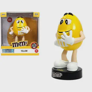 /img/52342-m&m-diecast-model-cleaning.webp