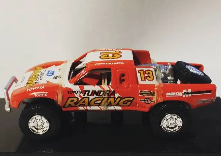 /img/52362-diecast-car-collection.webp