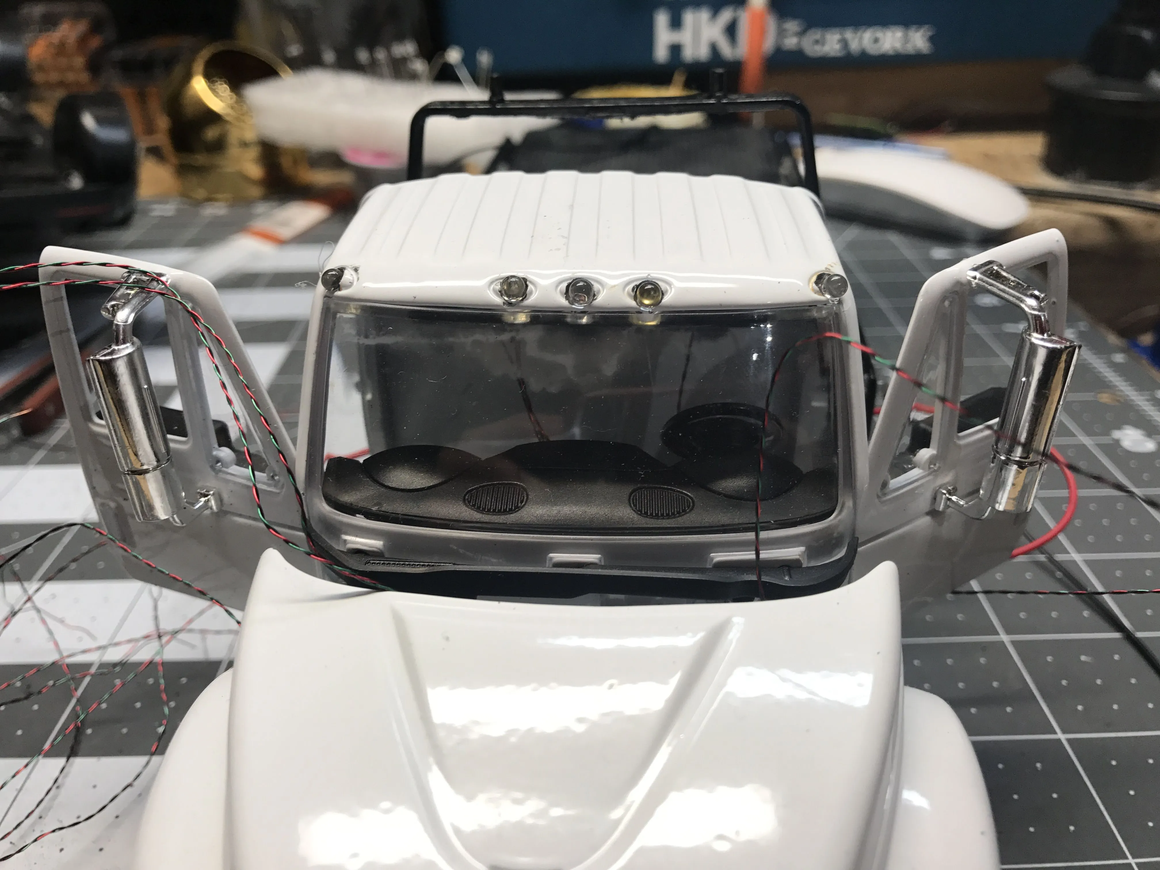 52363 truck tow diecast models featured