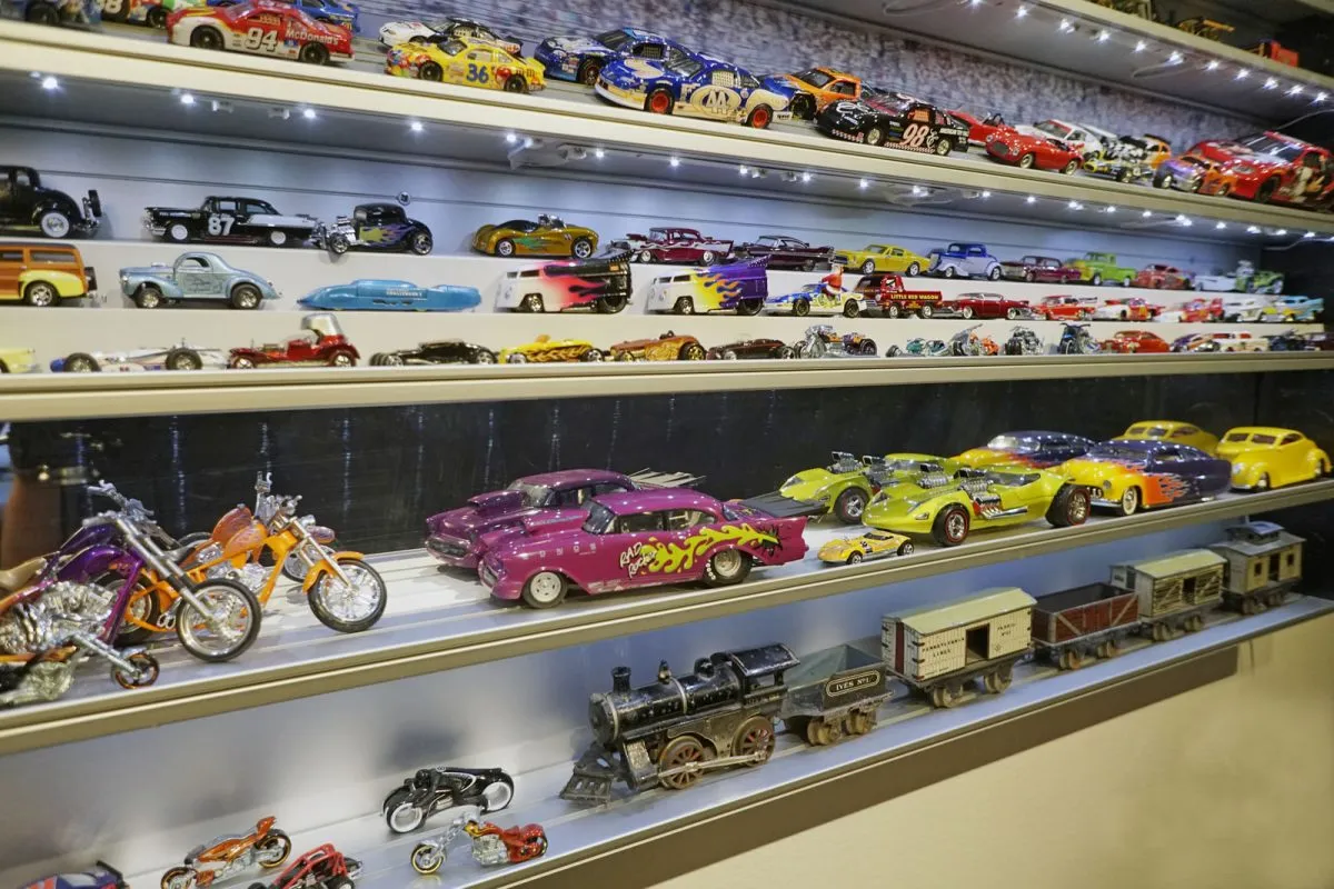 52370 diecast car case uv protection