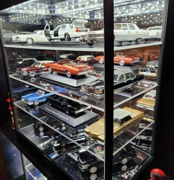52370 metal and glass diecast case