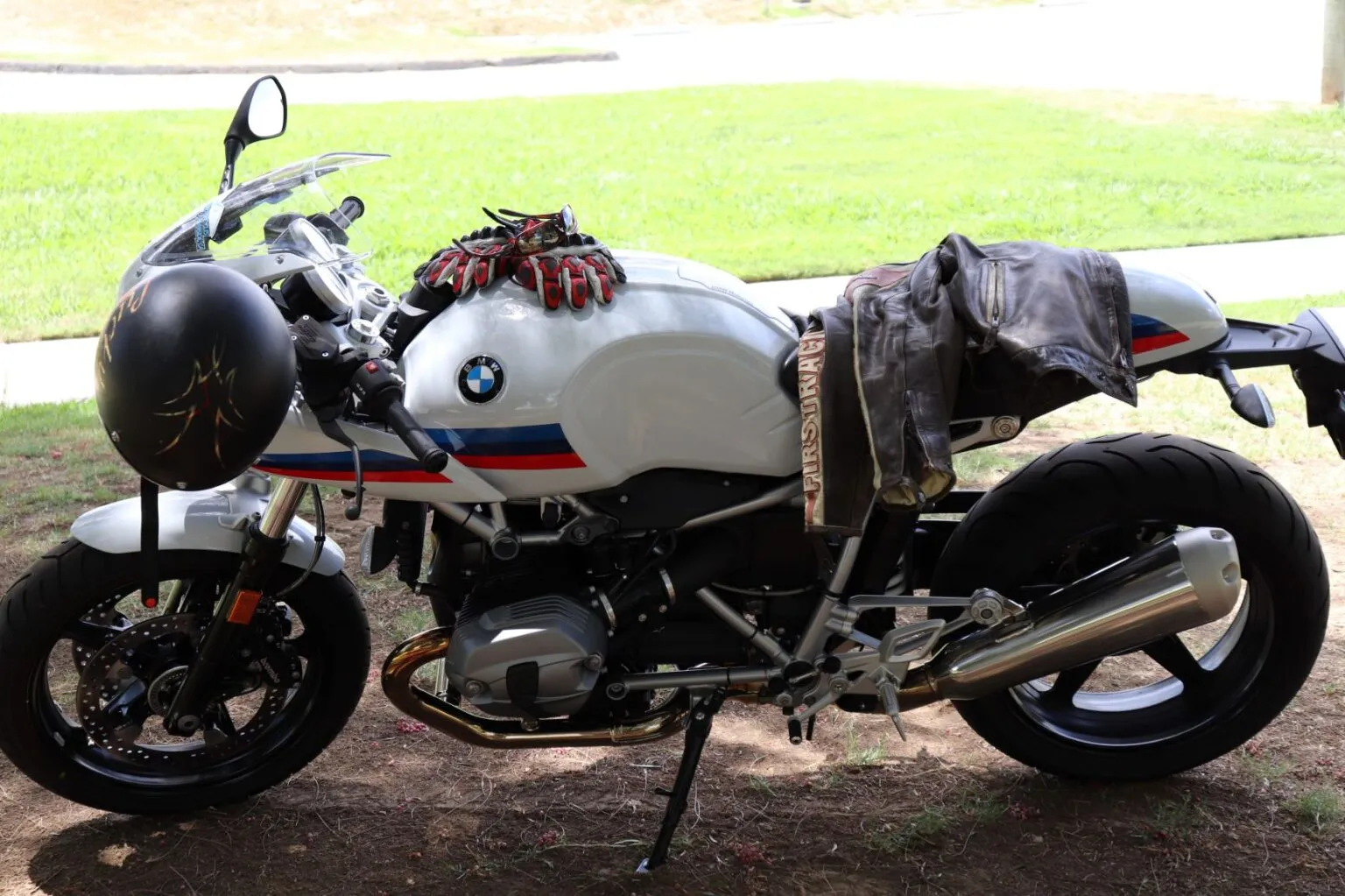 52389 bmw r9t diecast collection