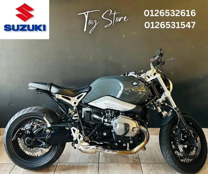 52389 bmw r9t diecast model1