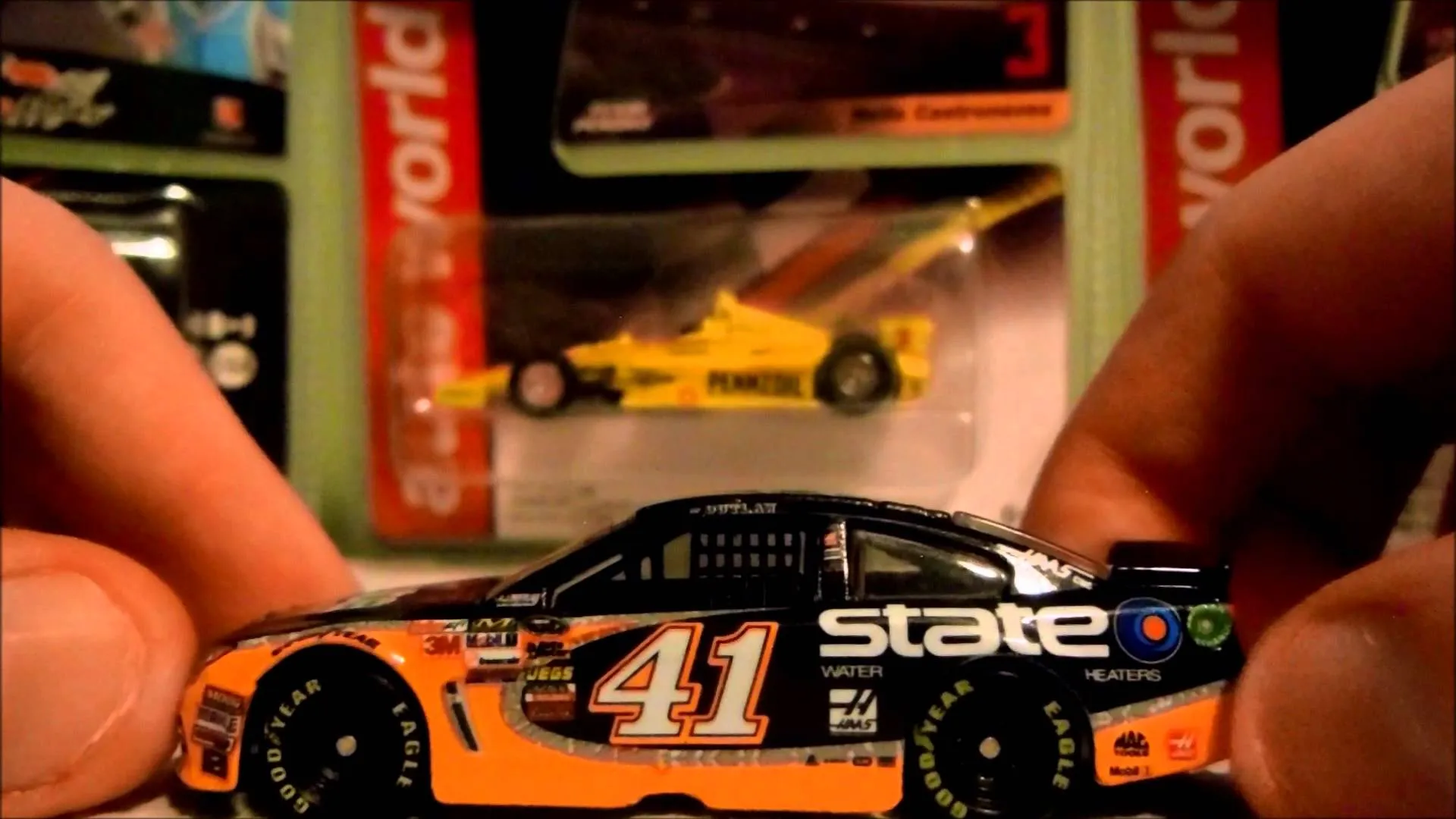 /img/52393-lionel-nascar-diecast-cars-image-7.webp