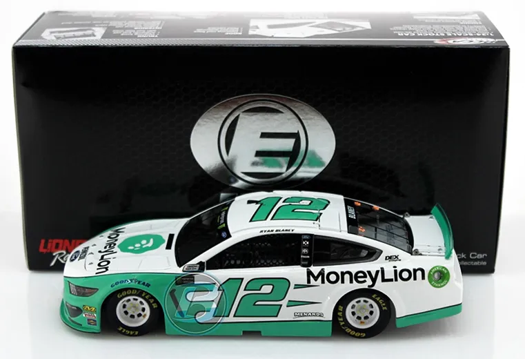 52396 joey logano 22 ford diecast