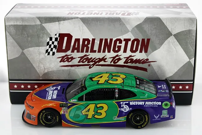 52396 martin truex jr 19 toyota diecast