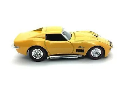 52401 yellow diecast car display