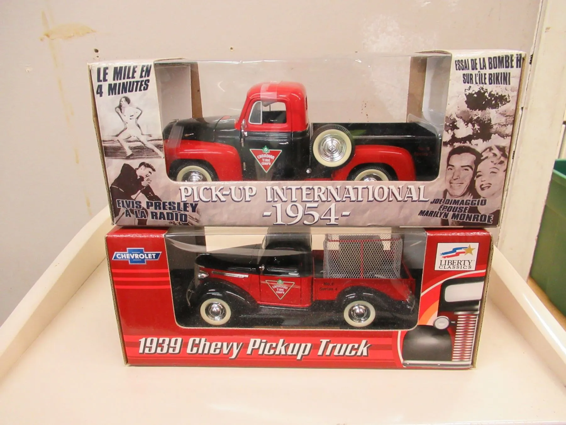 52402 liberty diecast collectibles cars